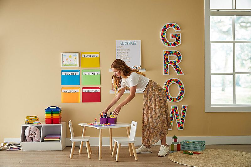 Brand Studio/Brand Photography/Lifestyle w_Model/AUG_22_CALMING_CLASSROOM_781