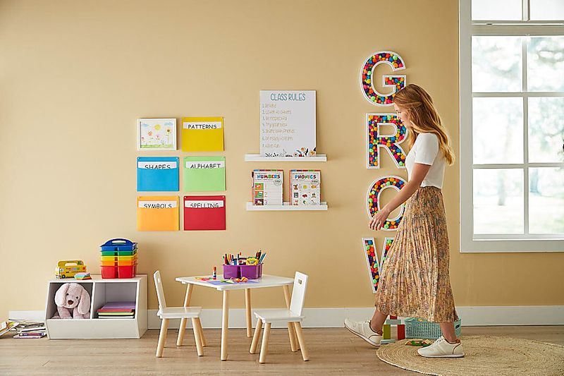 Brand Studio/Brand Photography/Lifestyle w_Model/AUG_22_CALMING_CLASSROOM_759