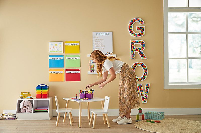 Brand Studio/Brand Photography/Lifestyle w_Model/AUG_22_CALMING_CLASSROOM_764