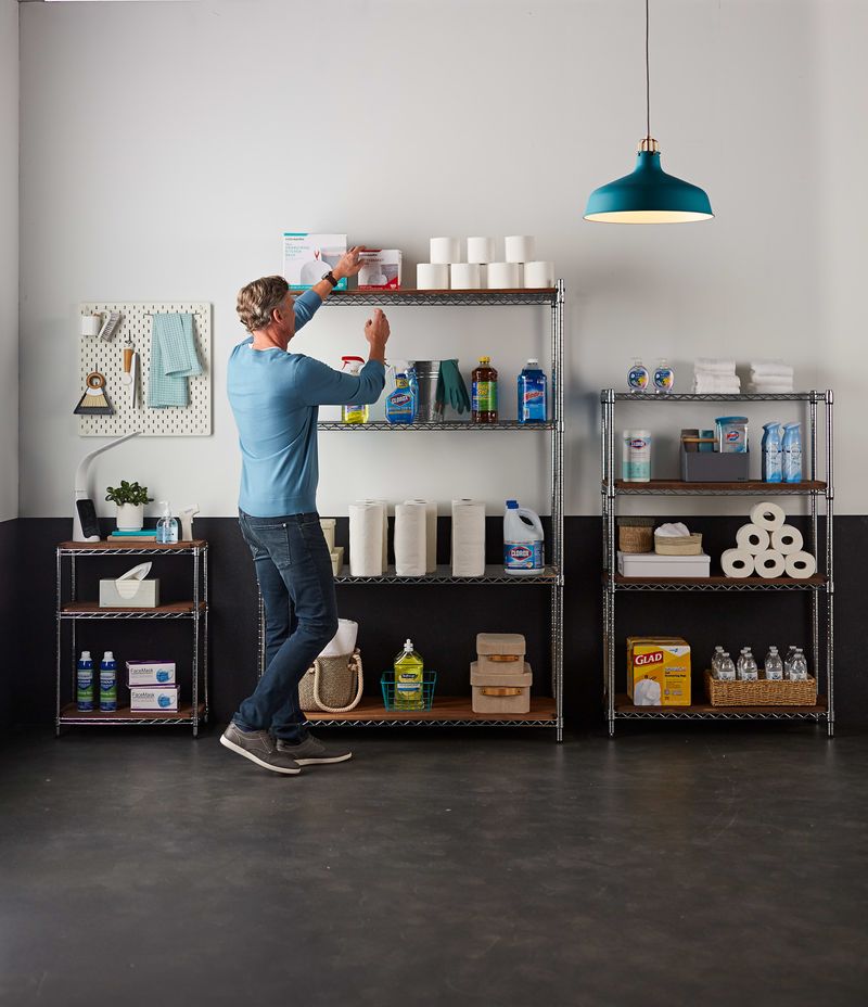 Brand Studio Limited Access/Assets to be Assigned/Archive/Creative Drive/March 2021/March_1_CleaningStorageRoom_355