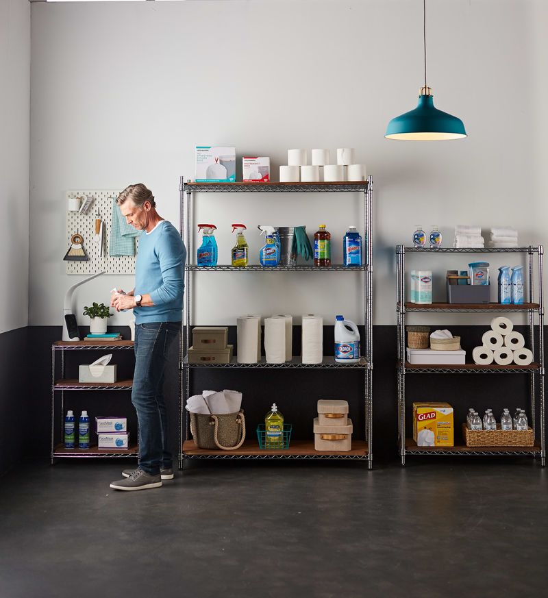Brand Studio Limited Access/Assets to be Assigned/Archive/Creative Drive/March 2021/March_1_CleaningStorageRoom_380