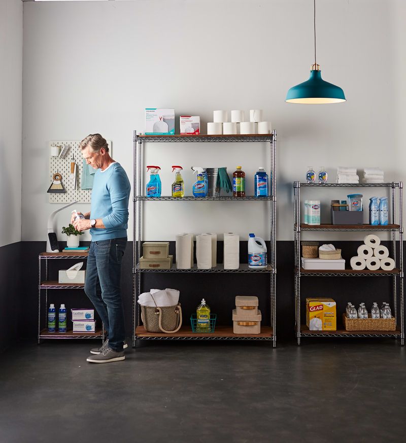 Brand Studio Limited Access/Assets to be Assigned/Archive/Creative Drive/March 2021/March_1_CleaningStorageRoom_381