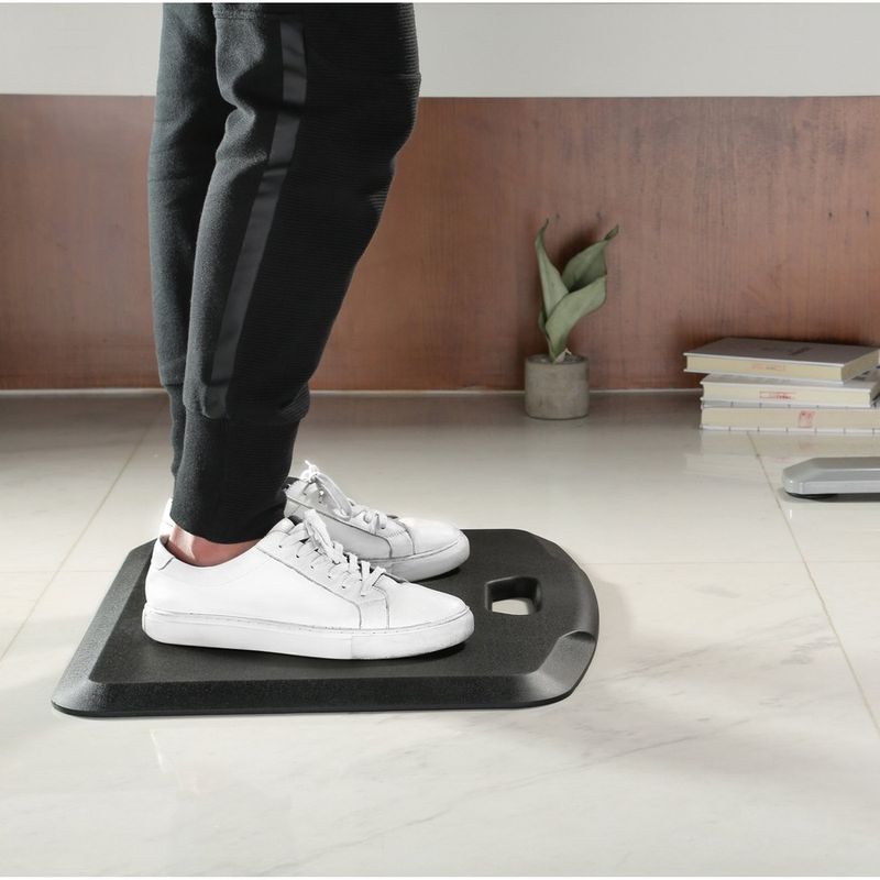 Amer Mounts AntiFatigue Portable Standing Mat  Floor  22 x 18x 0750 Thickness  Rectangular  Polyurethane Foam Rubberized Gel  Black